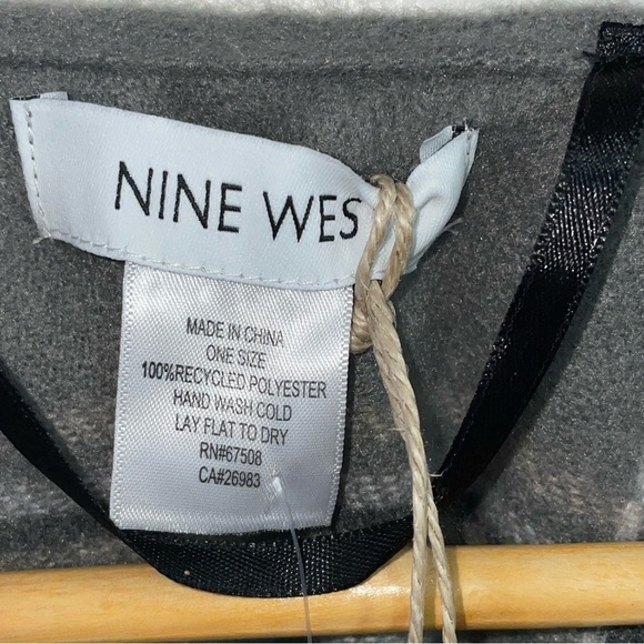 NWT Nine West Striped Fringed Belted Fall Winter Shrug Poncho One Size - Picture 6 of 6